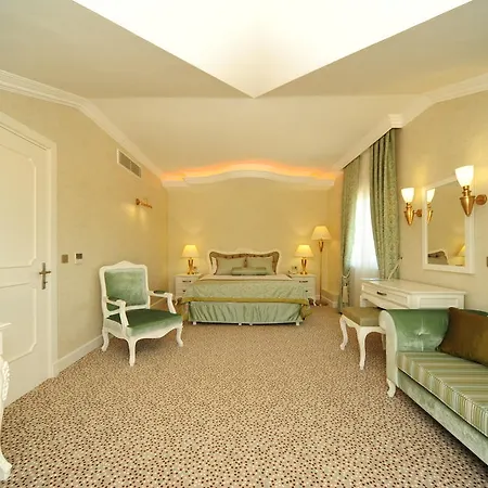 Отель Grand Gocek