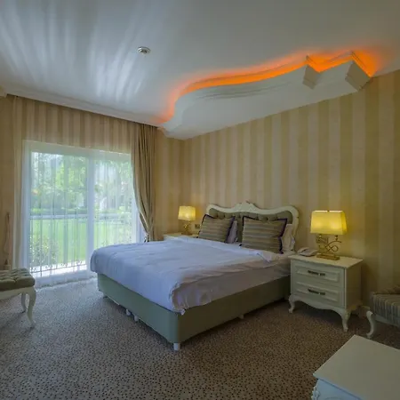 Grand Gocek Hotell 2*